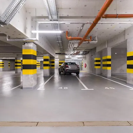 Premium Airport By Renters * Poznaň