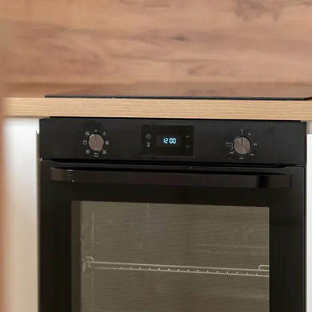 Premium Airport By Renters * ポズナン