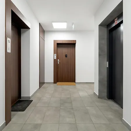 Premium Airport By Renters דירה
