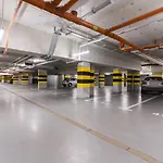 Premium Airport By Renters Poznań