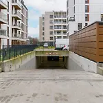 Premium Airport By Renters