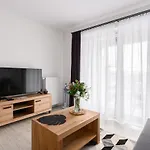 Premium Airport By Renters Apartmán