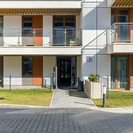 Premium Airport By Renters Appartamento Poznań