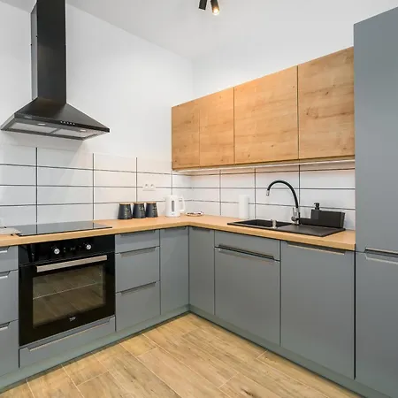 Premium Airport By Renters Apartamento *