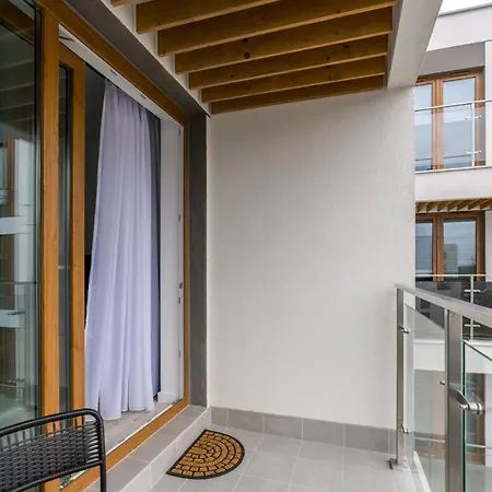 Appartamento Premium Airport By Renters *