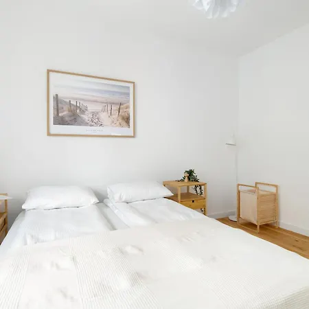 Premium Airport By Renters * Poznań