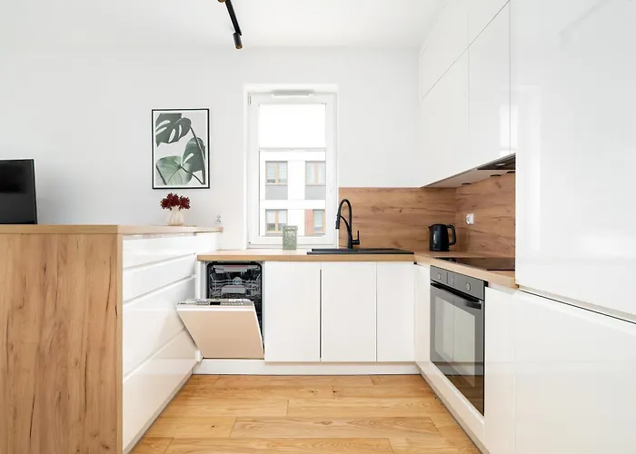 Premium Airport By Renters Apartment Poznan